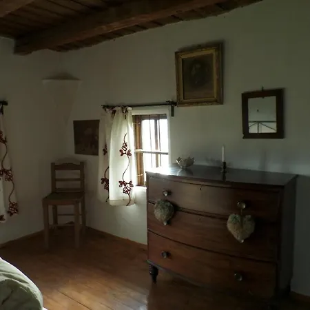 Kushta Marta * Velchevo (Veliko Tarnovo)